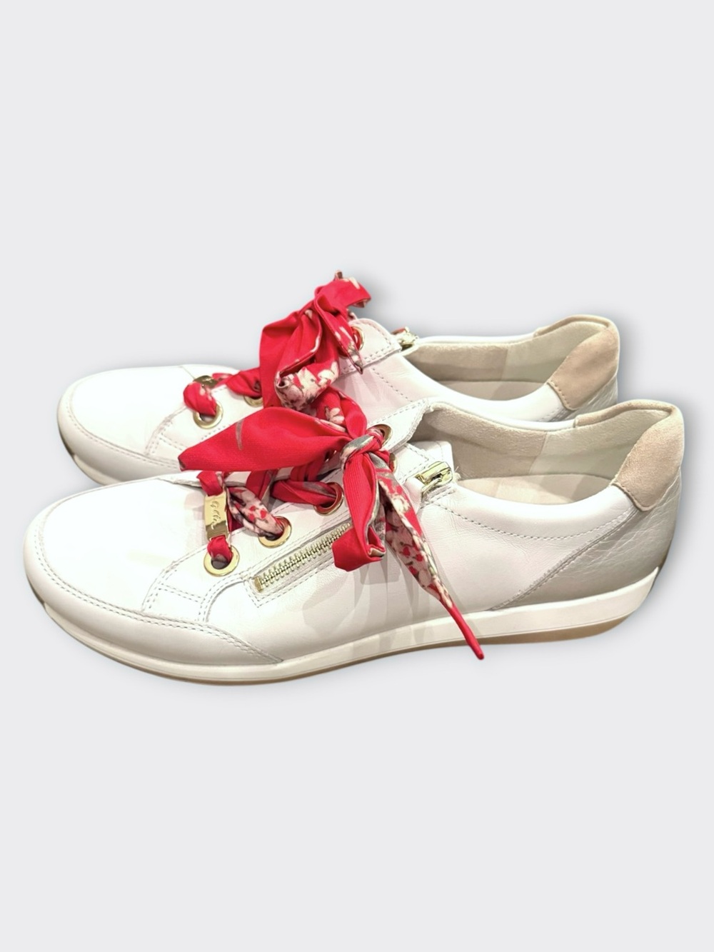NWOT Ara Ollie Leather Floral Lace Side Zip Sneakers Sz 7.5